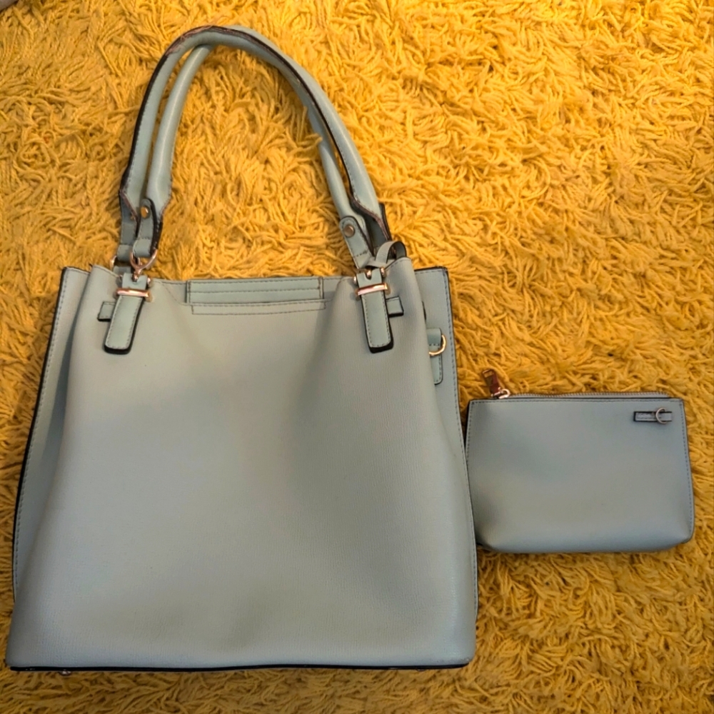 Pale green bucket purse